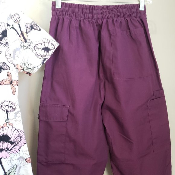 Grey's Anatomy White Floral Scrub Top Purple Cargo Scrub Pants Set Size Small - Picture 11 of 16